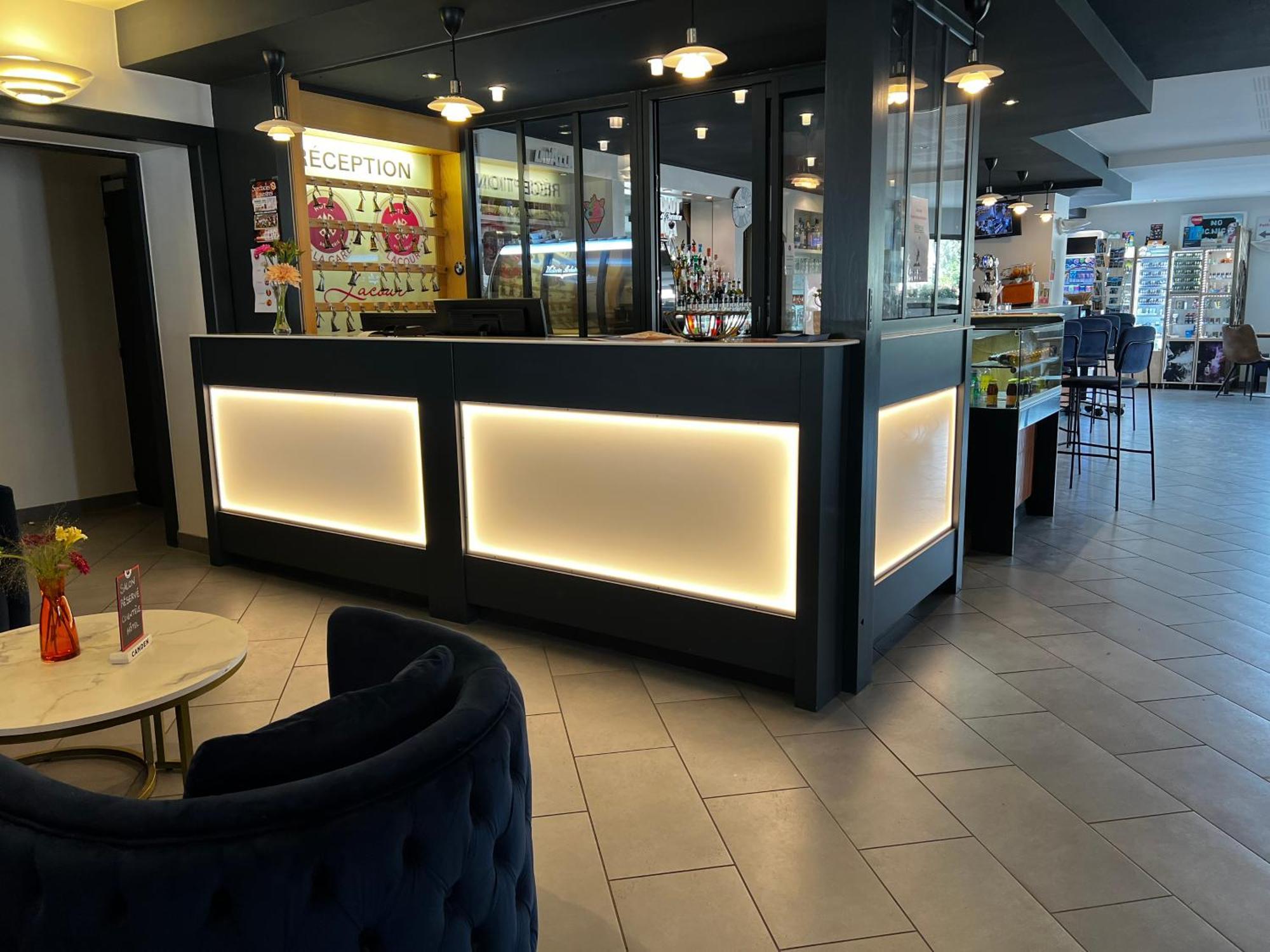 Eygliers Hotel De La Gare מראה חיצוני תמונה